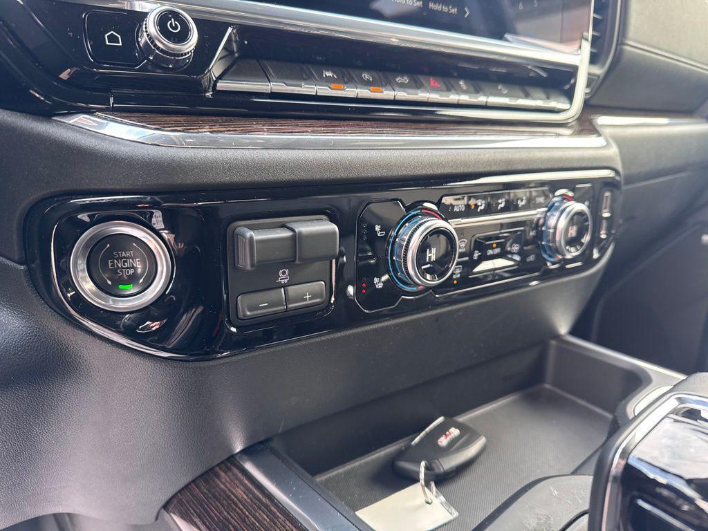 used 2023 GMC Sierra 1500 car, priced at $42,990