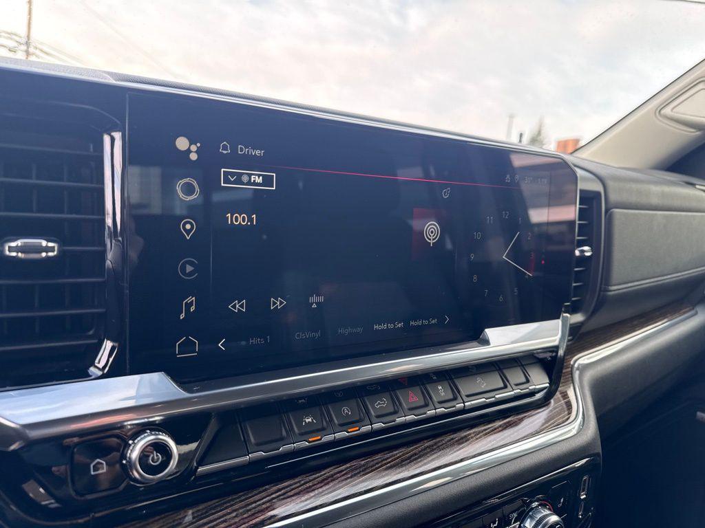 used 2023 GMC Sierra 1500 car, priced at $42,990