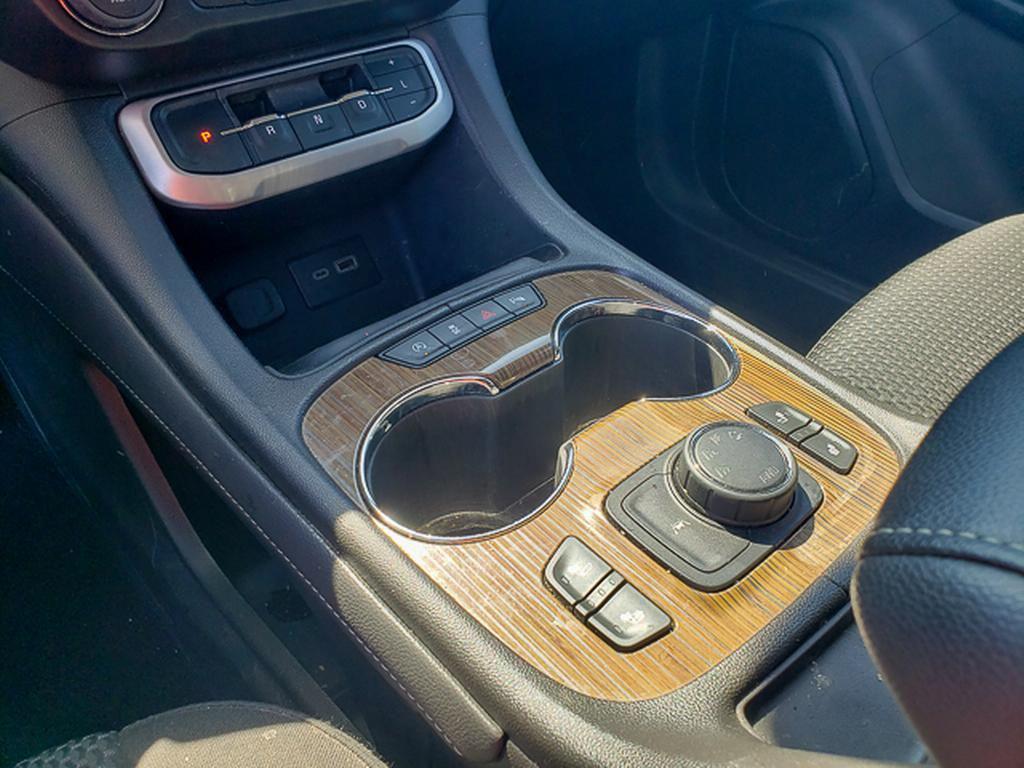 used 2023 GMC Acadia car, priced at $30,559