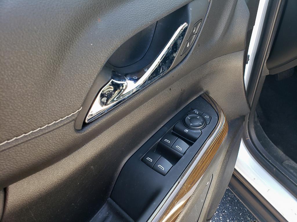 used 2023 GMC Acadia car, priced at $30,559