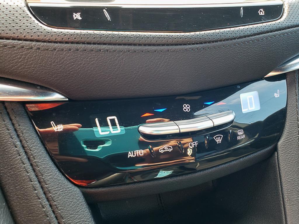used 2025 Cadillac XT5 car, priced at $49,114