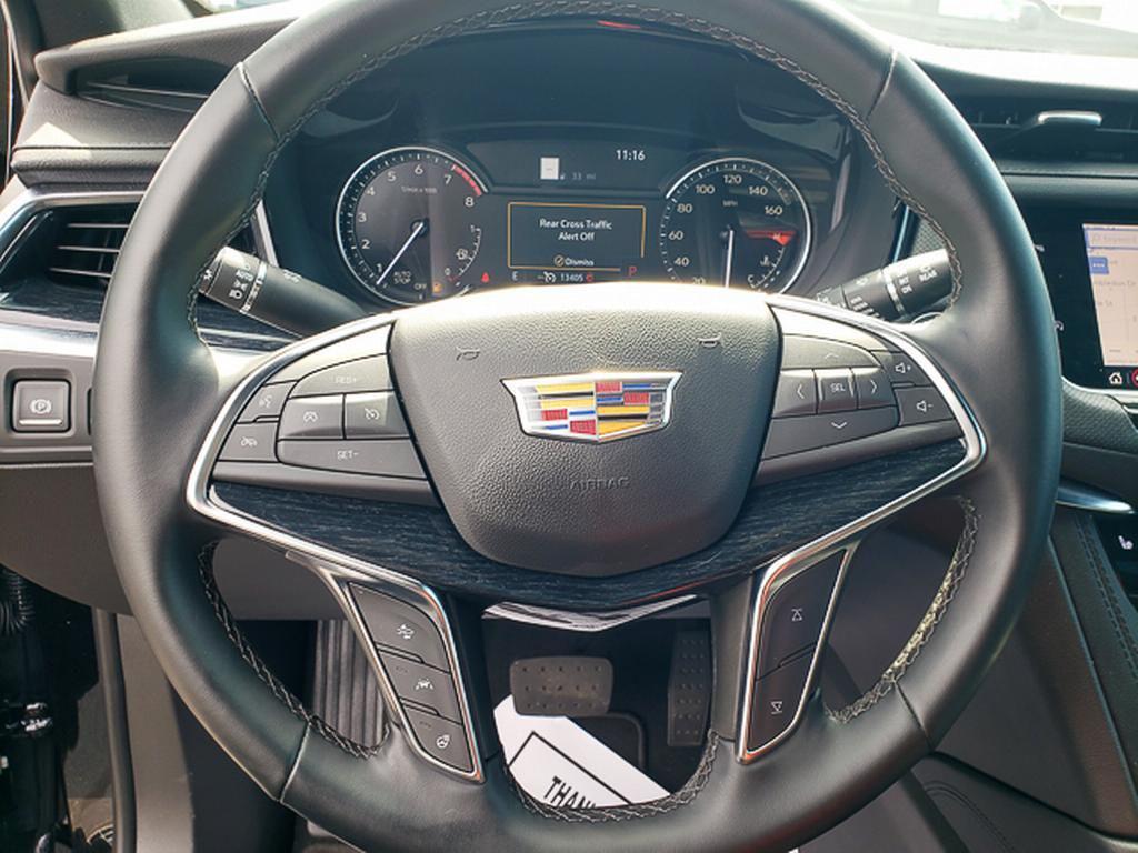 used 2025 Cadillac XT5 car, priced at $49,114
