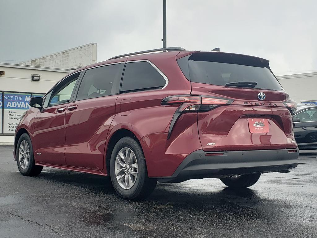 used 2021 Toyota Sienna car, priced at $36,402