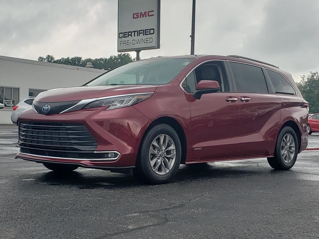 used 2021 Toyota Sienna car, priced at $36,402