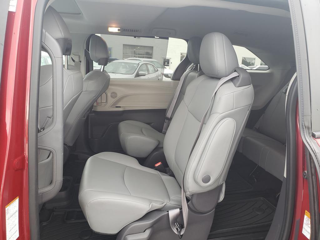 used 2021 Toyota Sienna car, priced at $36,402