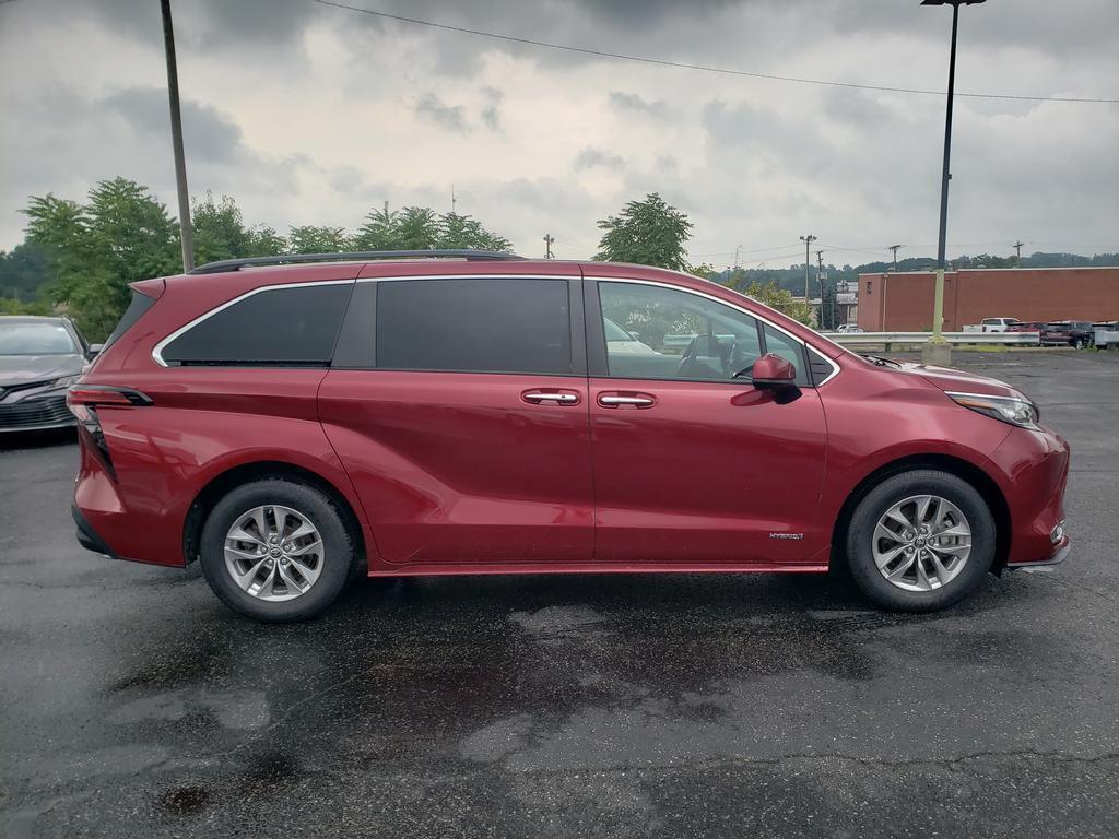 used 2021 Toyota Sienna car, priced at $36,402