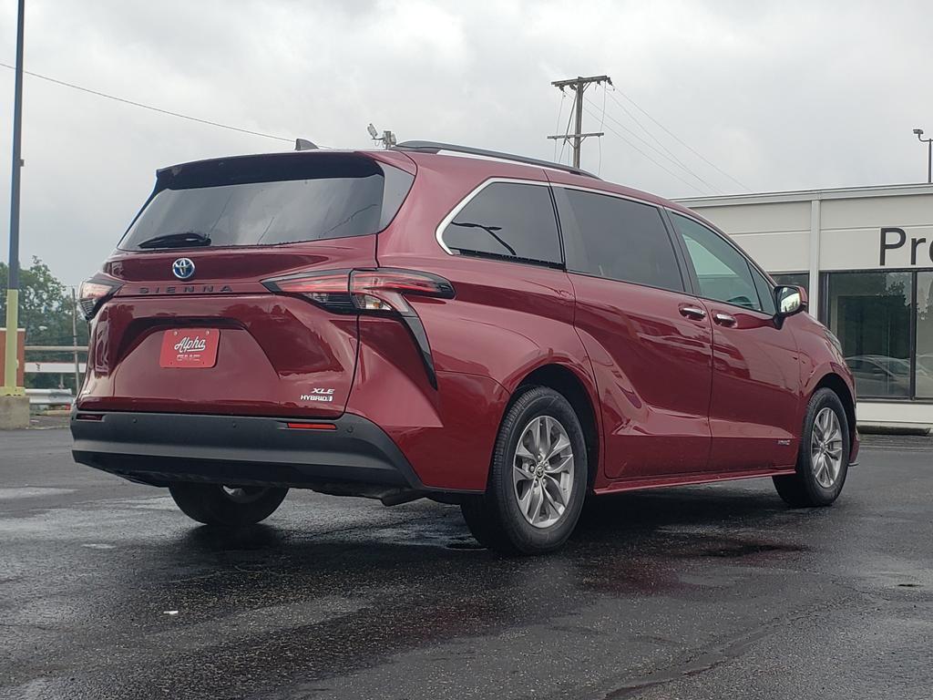 used 2021 Toyota Sienna car, priced at $36,402