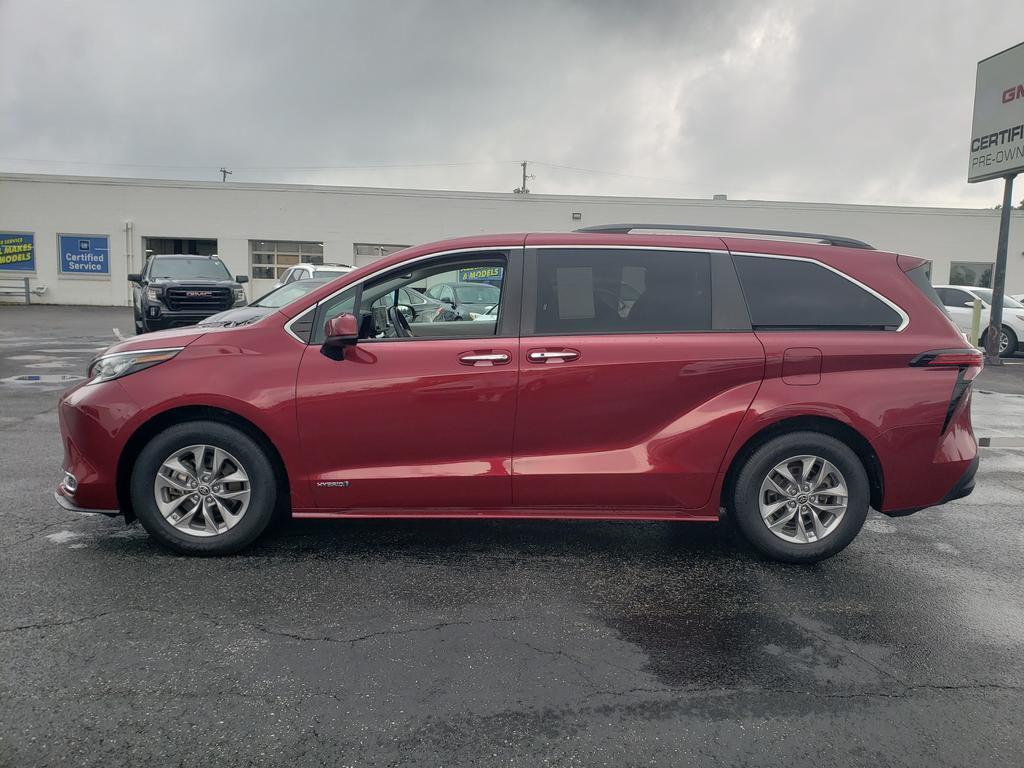 used 2021 Toyota Sienna car, priced at $36,402