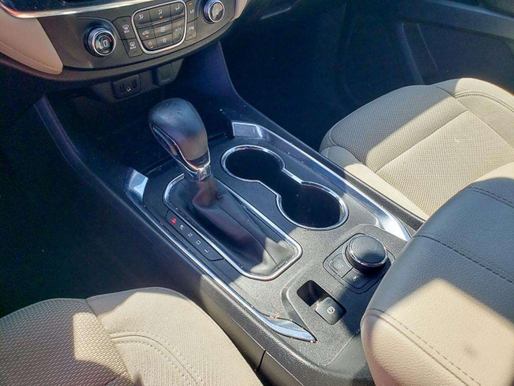 used 2022 Chevrolet Traverse car, priced at $24,941