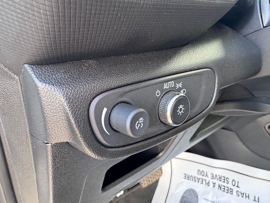 used 2023 Chevrolet TrailBlazer car