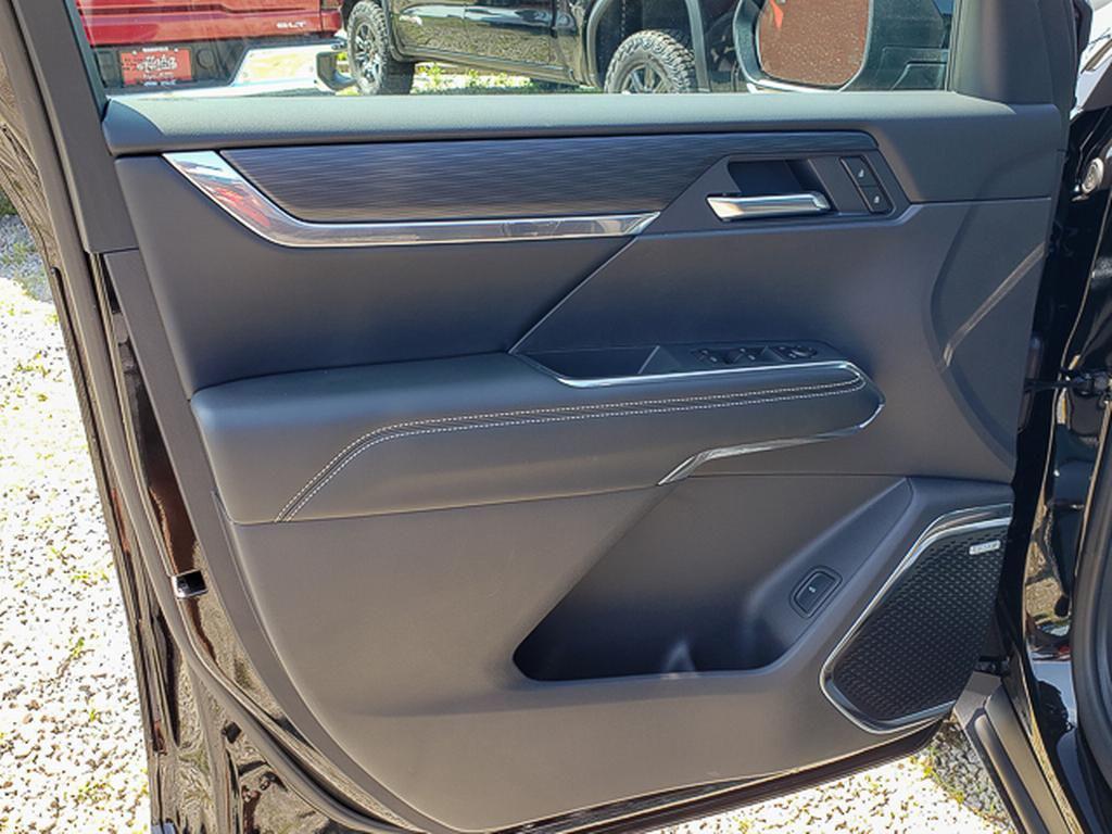 new 2026 GMC Acadia car, priced at $51,975