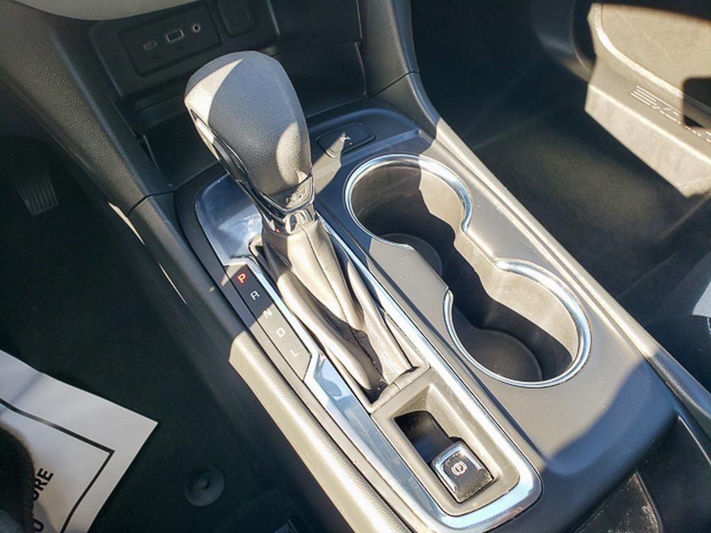 used 2023 Chevrolet Equinox car, priced at $21,990