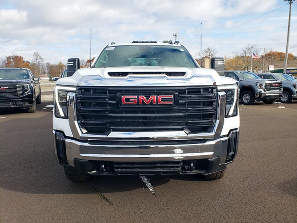 new 2026 GMC Sierra 3500 car, priced at $69,595