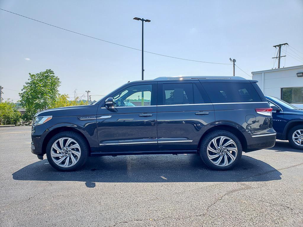 used 2022 Lincoln Navigator car, priced at $56,455
