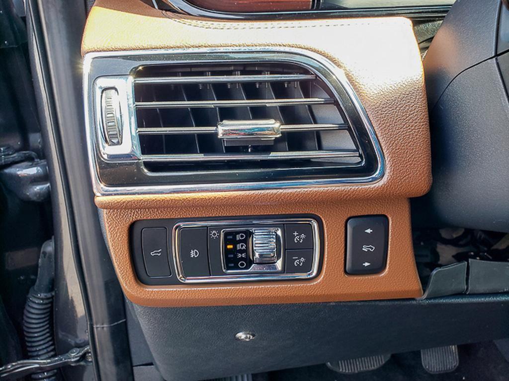 used 2022 Lincoln Navigator car, priced at $56,455