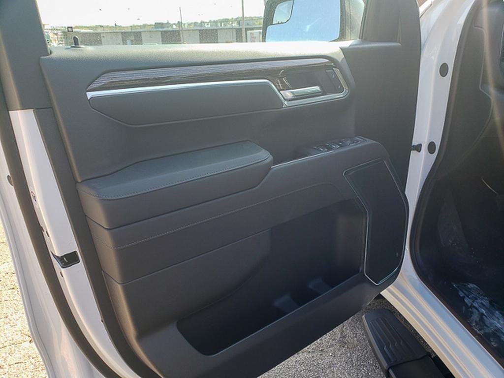 new 2026 GMC Sierra 1500 car, priced at $57,700