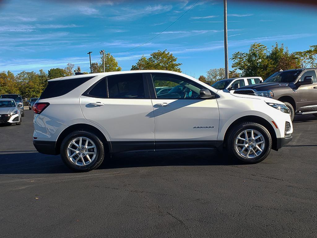 used 2023 Chevrolet Equinox car, priced at $18,990