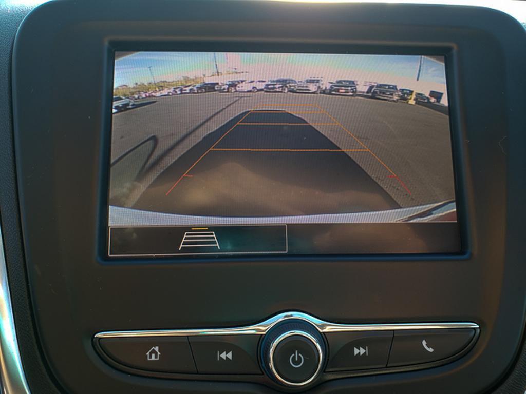 used 2023 Chevrolet Equinox car, priced at $18,990