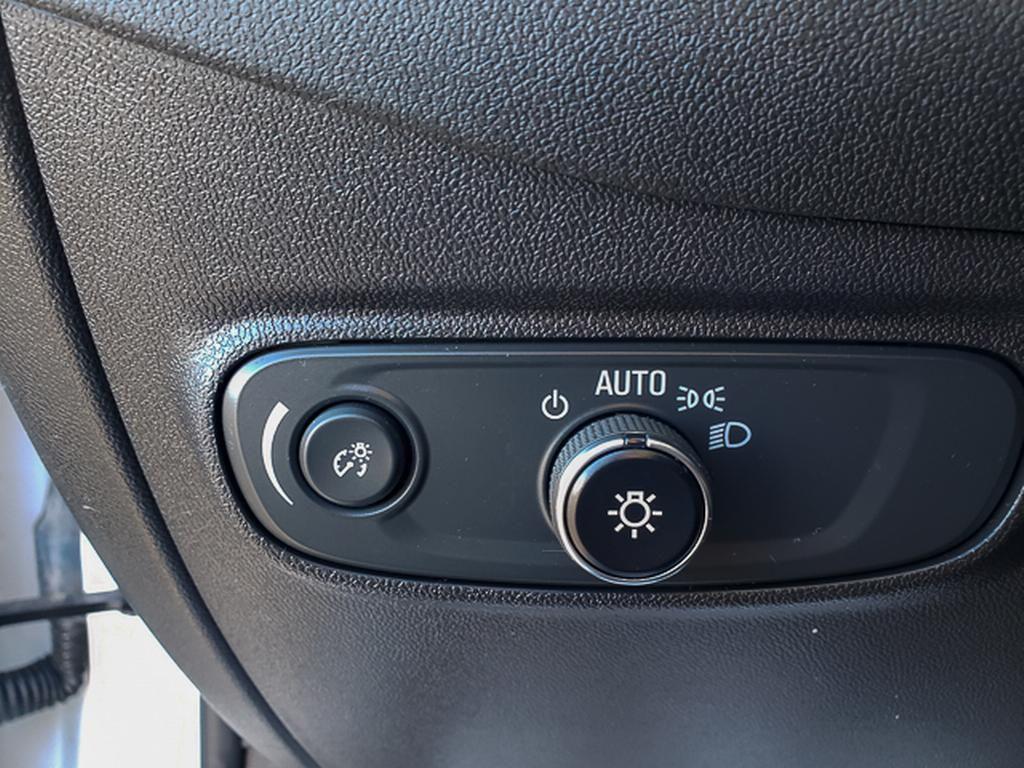 used 2023 Chevrolet Equinox car, priced at $18,990