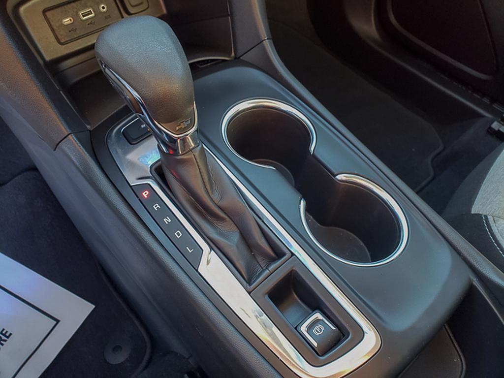 used 2023 Chevrolet Equinox car, priced at $18,990