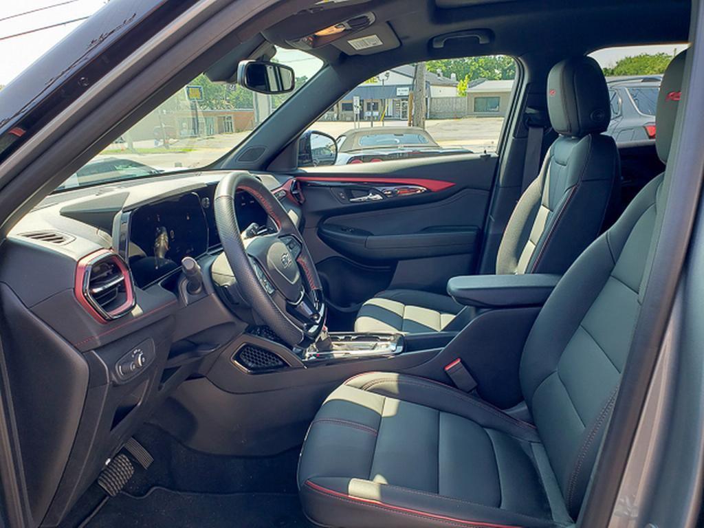used 2025 Chevrolet TrailBlazer car, priced at $29,789