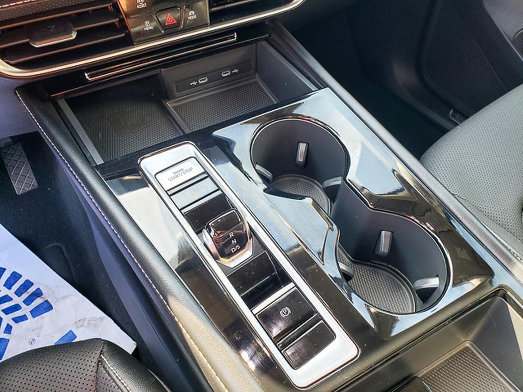 used 2024 Volkswagen Atlas car, priced at $33,774