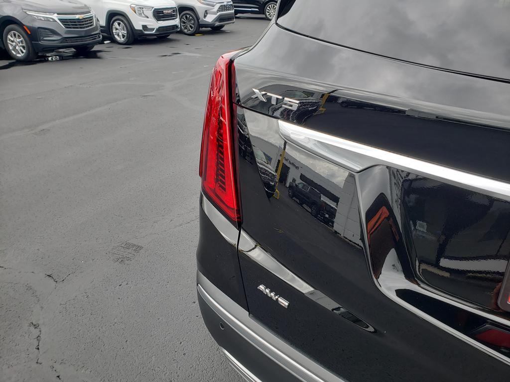 used 2025 Cadillac XT5 car, priced at $44,191