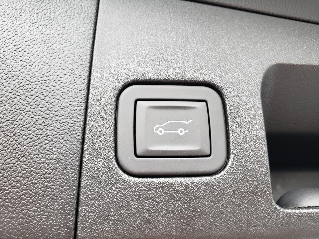 used 2025 Cadillac XT5 car, priced at $44,191