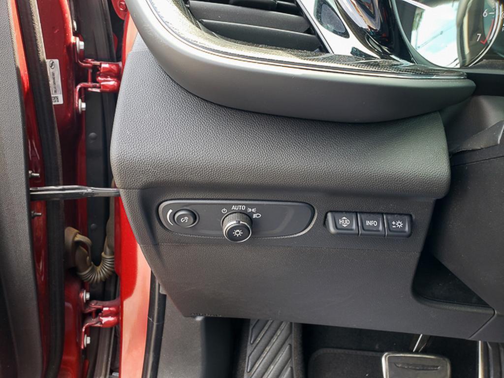 used 2022 Buick Envision car, priced at $22,346