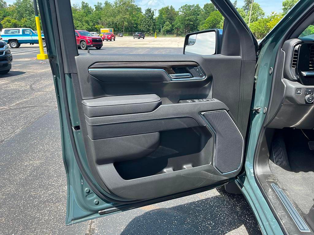 used 2025 Chevrolet Silverado 1500 car, priced at $49,771