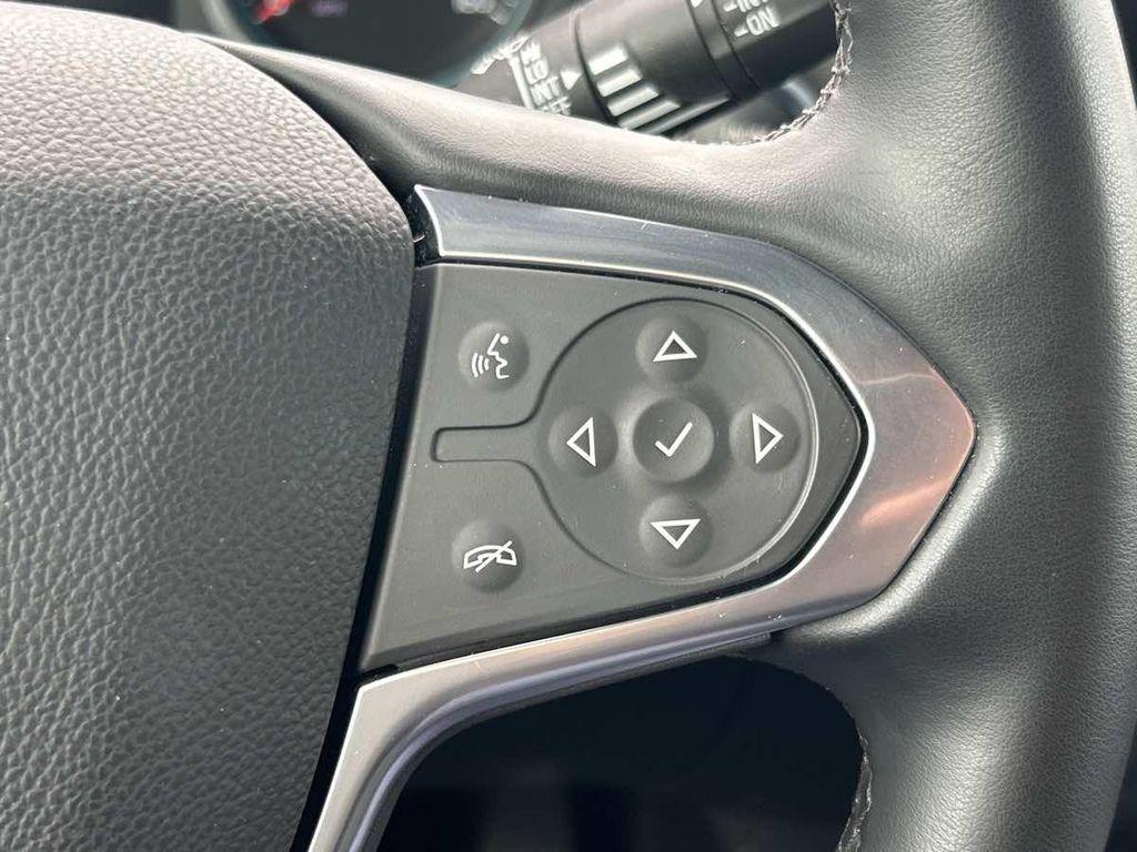 used 2023 Chevrolet Traverse car, priced at $21,985