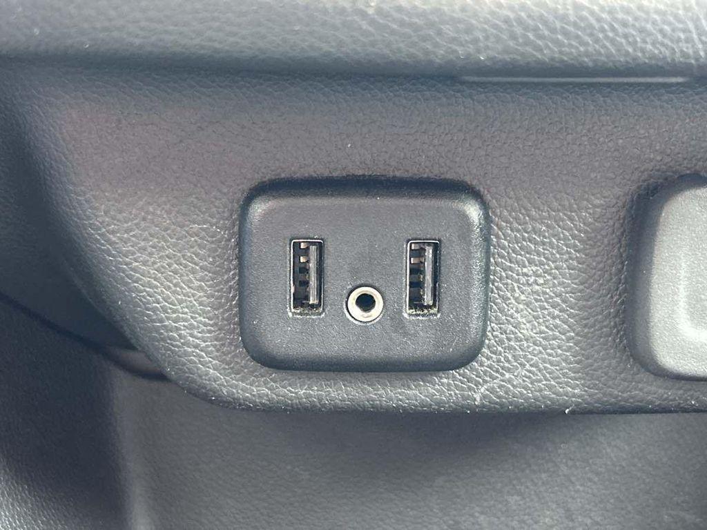 used 2023 Chevrolet Traverse car, priced at $21,985