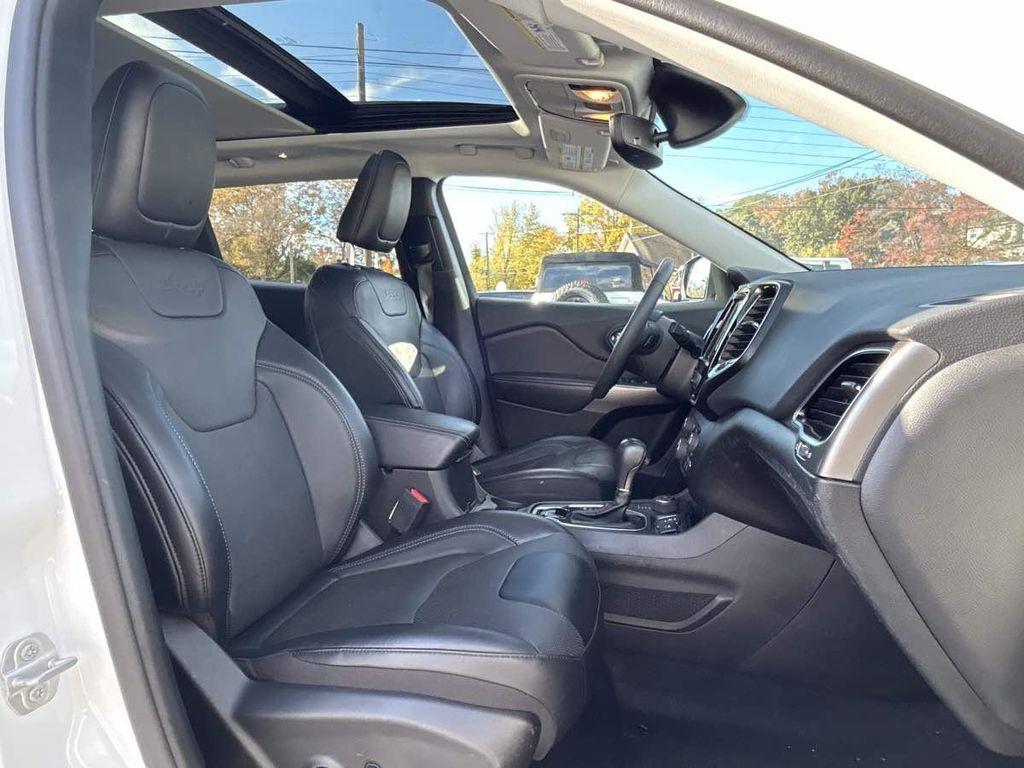 used 2022 Jeep Cherokee car, priced at $24,985