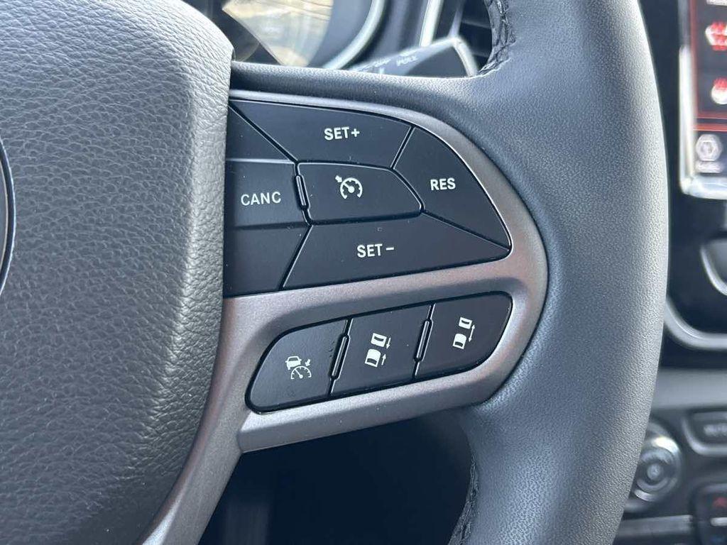 used 2022 Jeep Cherokee car, priced at $24,985