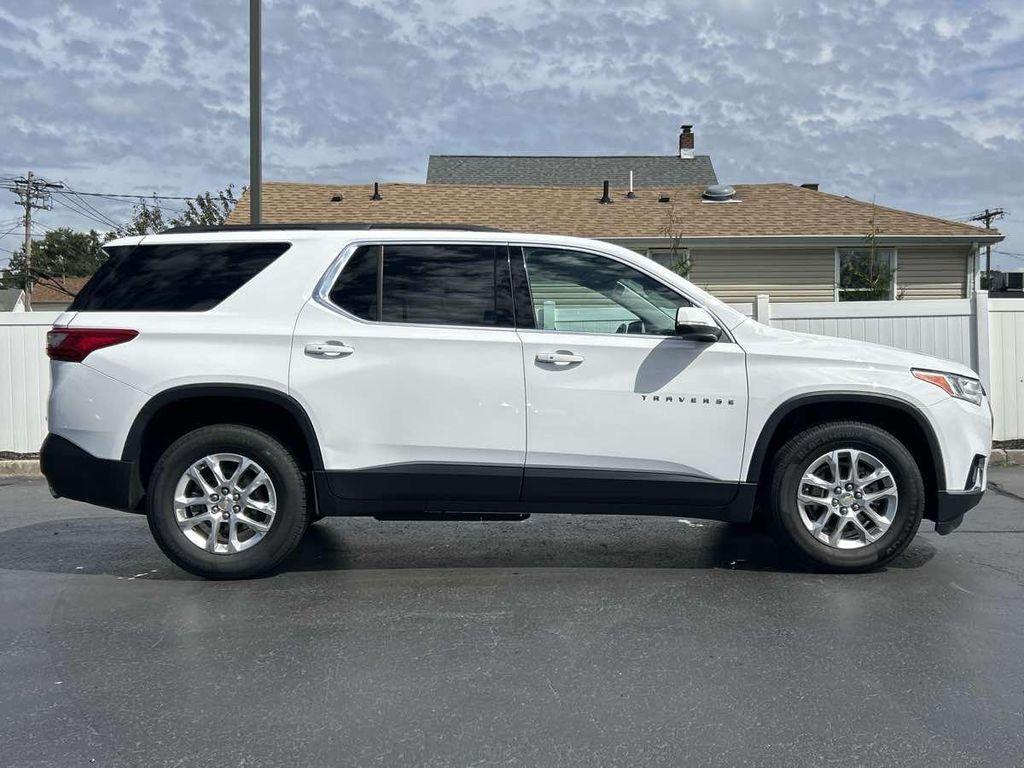 used 2021 Chevrolet Traverse car, priced at $20,745