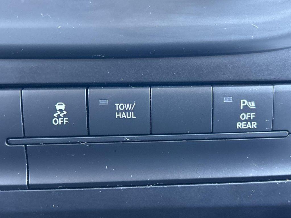 used 2019 Ram 1500 Classic car, priced at $26,985