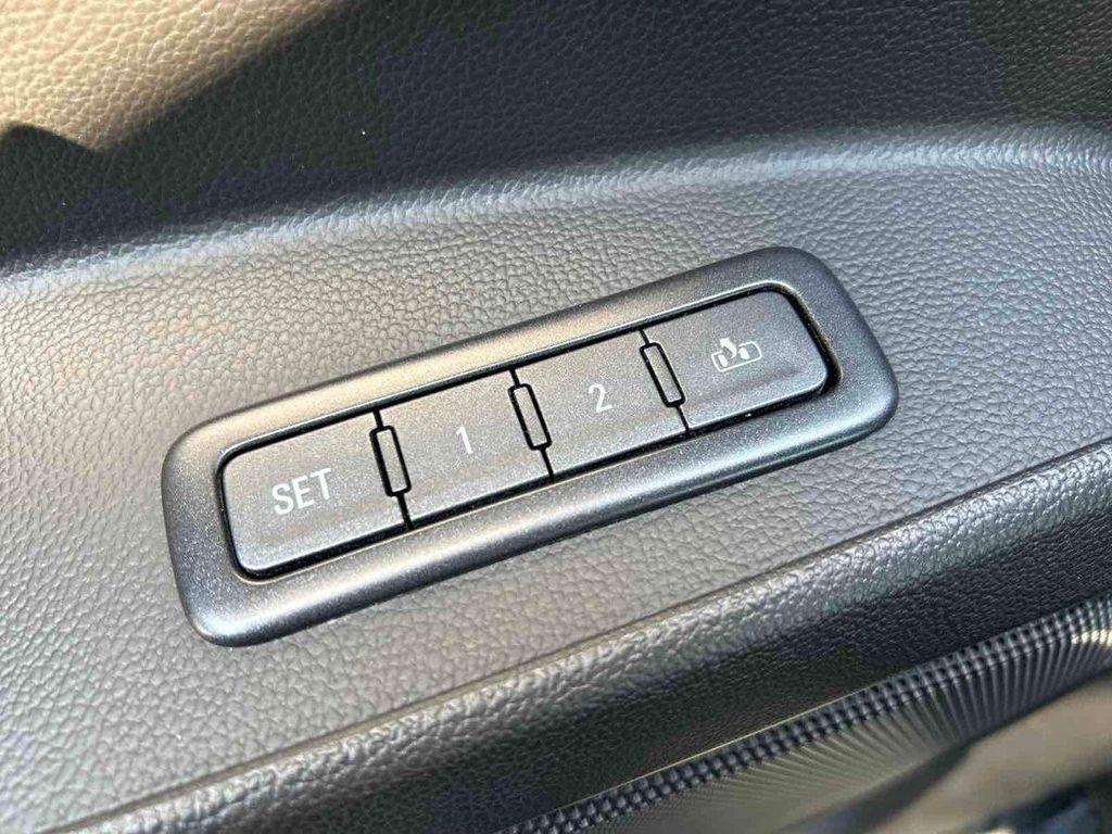 used 2018 GMC Yukon car, priced at $30,985