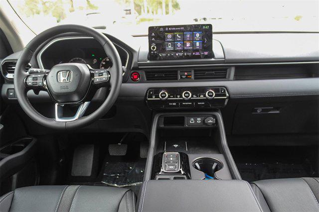 new 2025 Honda Pilot car, priced at $44,950
