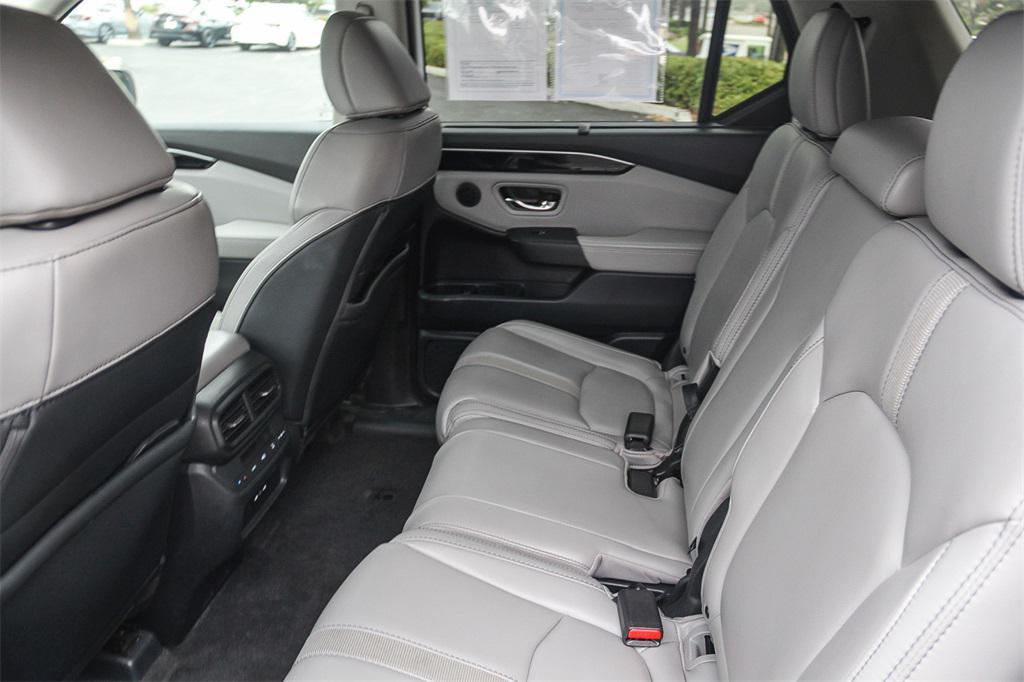 used 2024 Honda Pilot car, priced at $38,238