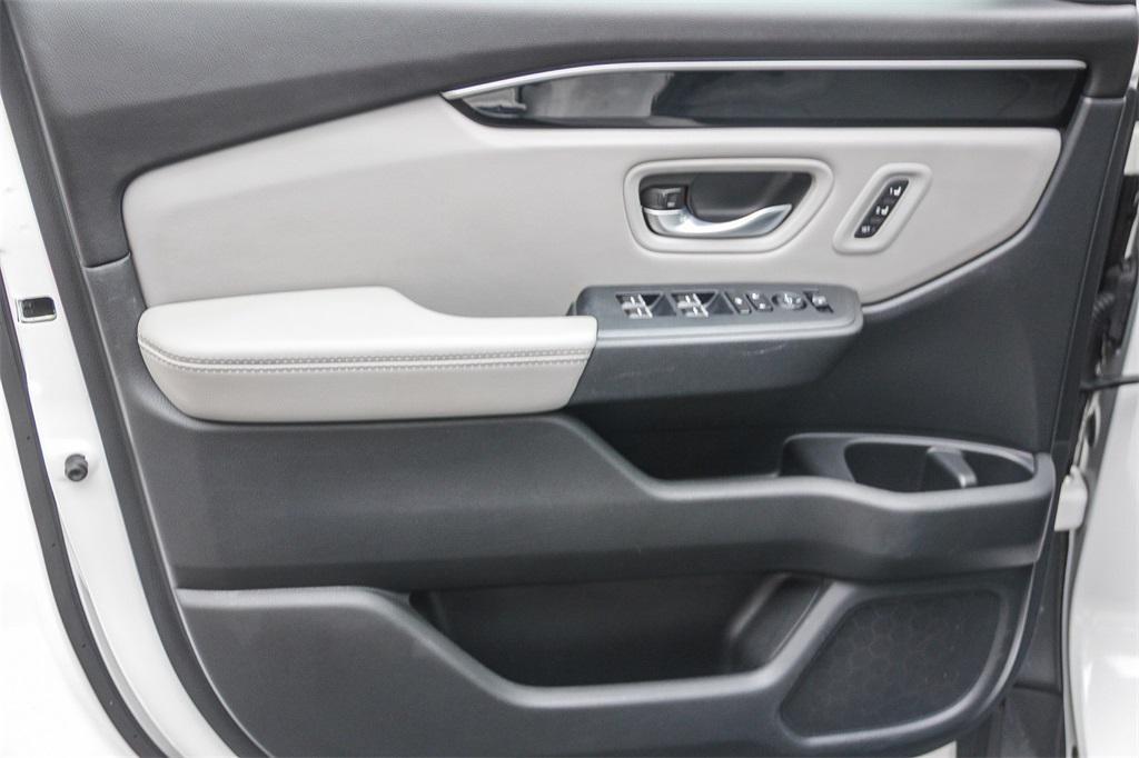 used 2024 Honda Pilot car, priced at $38,238