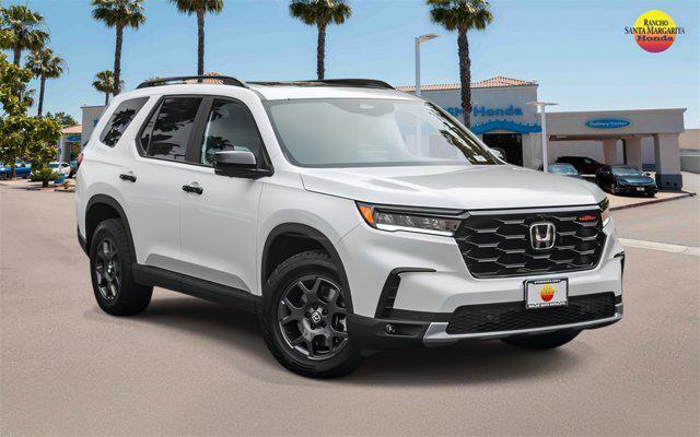 new 2025 Honda Pilot car, priced at $51,350