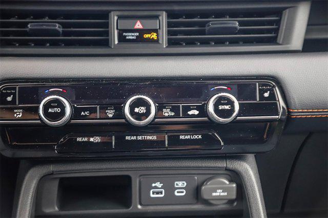 new 2025 Honda Pilot car, priced at $51,350