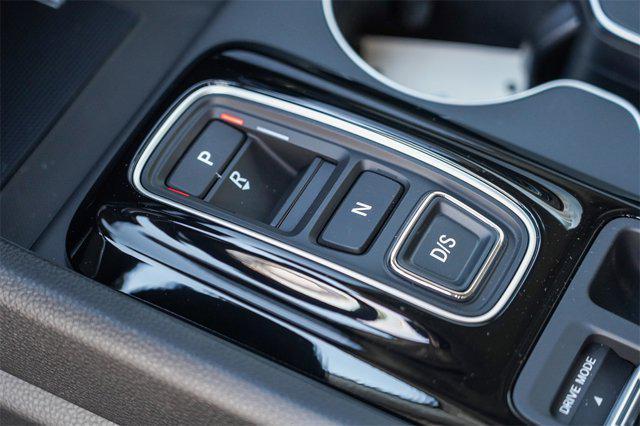 new 2025 Honda Pilot car, priced at $44,995