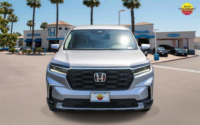 new 2025 Honda Pilot car, priced at $44,995
