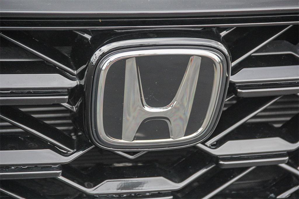 used 2025 Honda CR-V Hybrid car, priced at $33,698