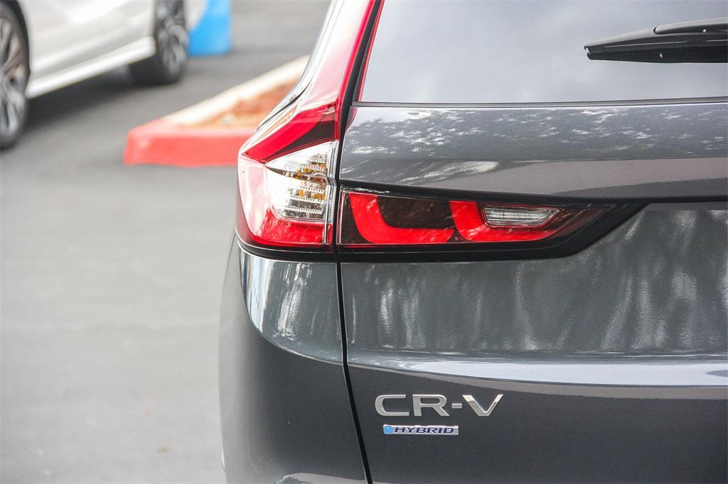 used 2025 Honda CR-V Hybrid car, priced at $33,698