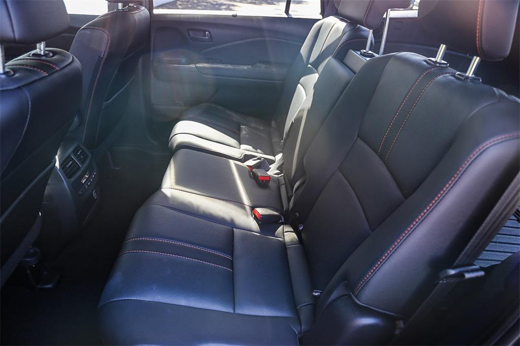 used 2022 Honda Pilot car, priced at $35,888