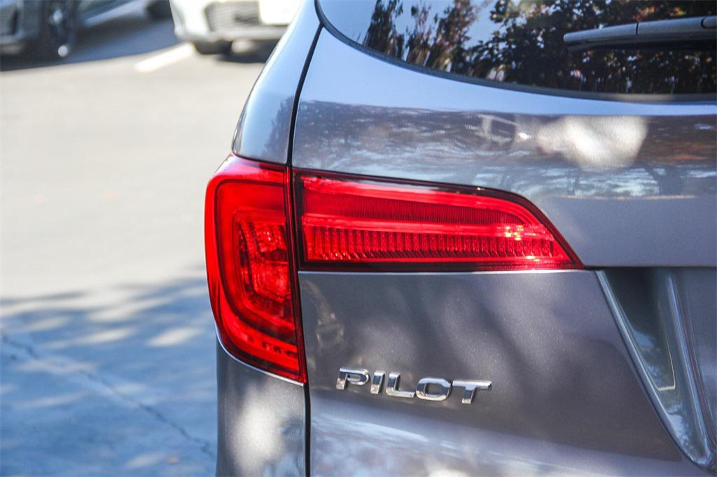 used 2016 Honda Pilot car, priced at $15,888