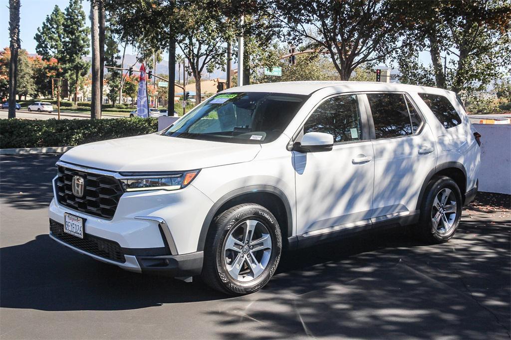 used 2023 Honda Pilot car, priced at $32,998