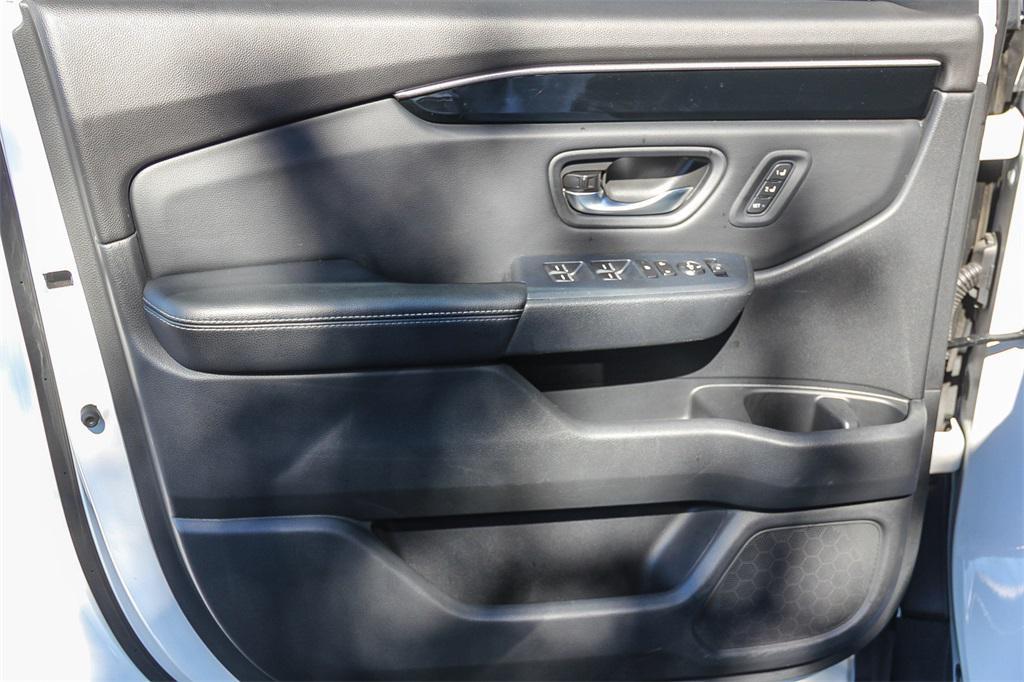 used 2023 Honda Pilot car, priced at $32,998